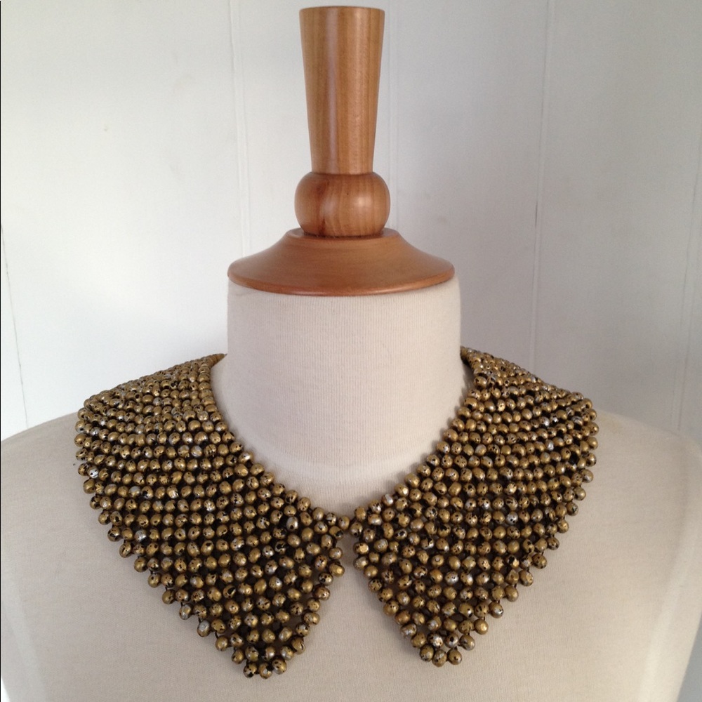 Tierra brand Peter Pan collar necklace